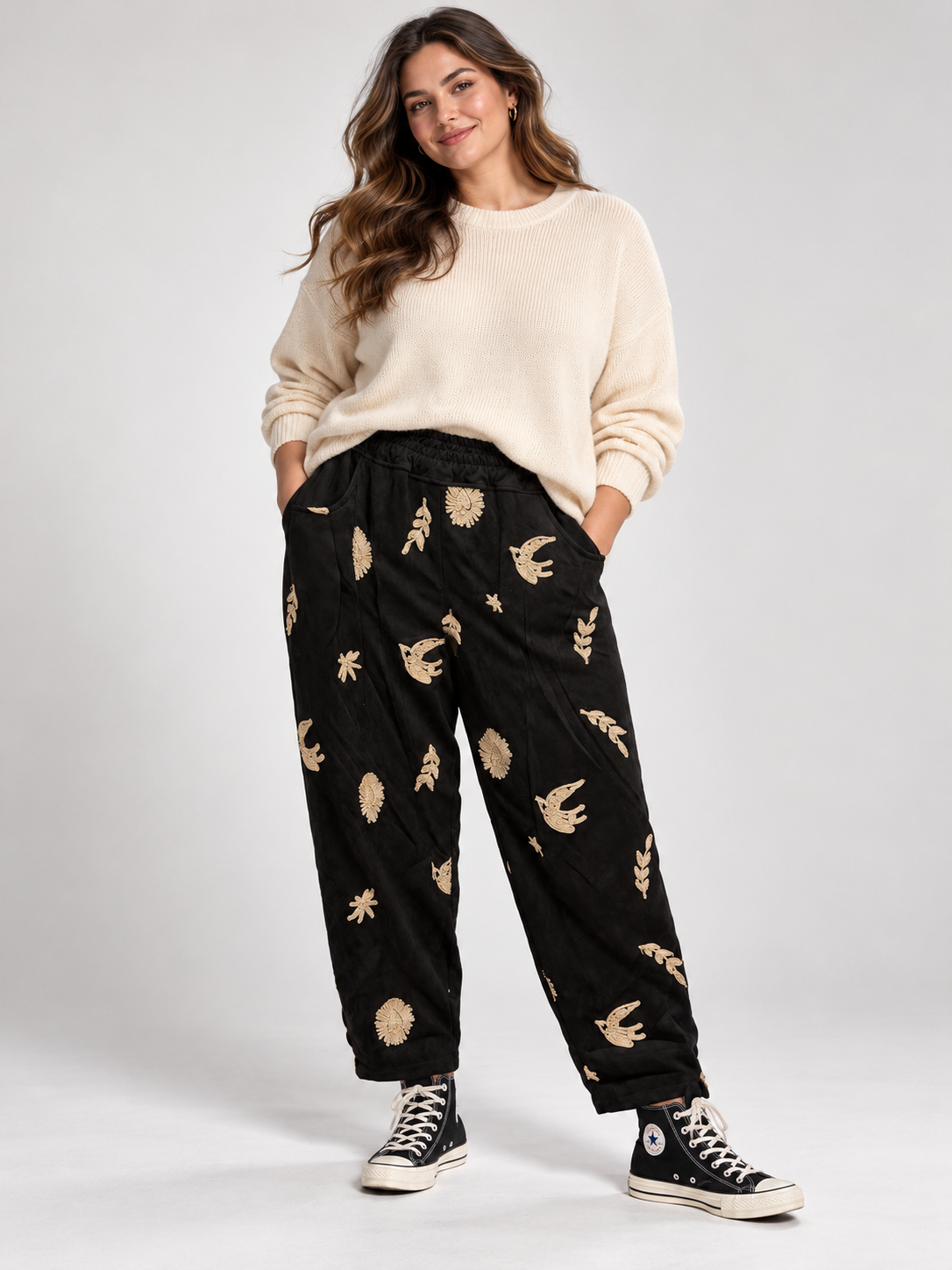 pantalón Bordado Abu en negro