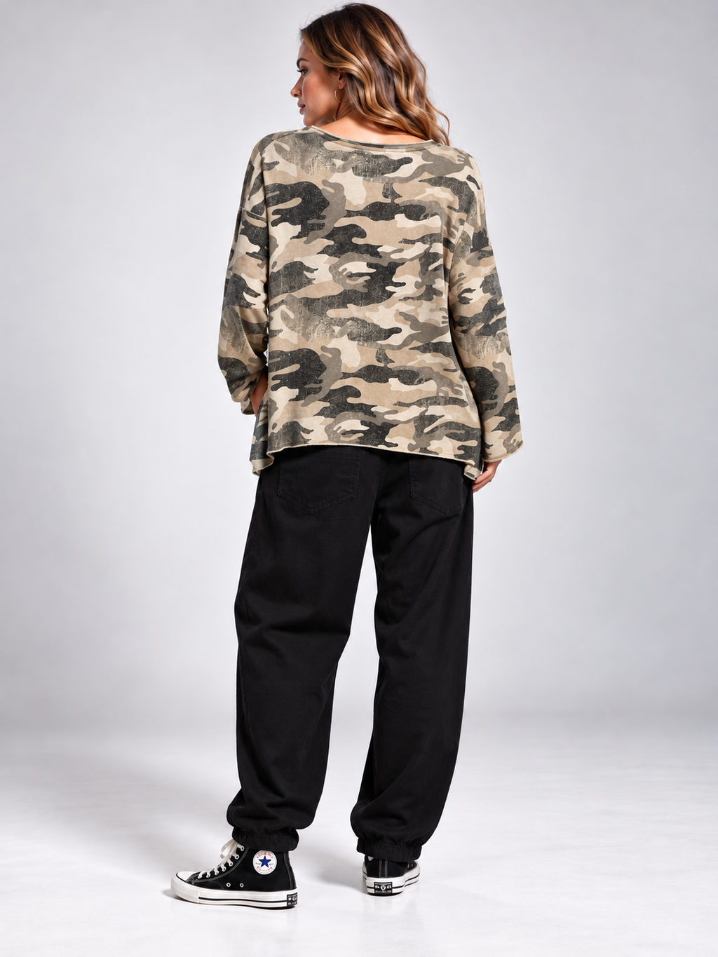 Camiseta Atenea en Beis