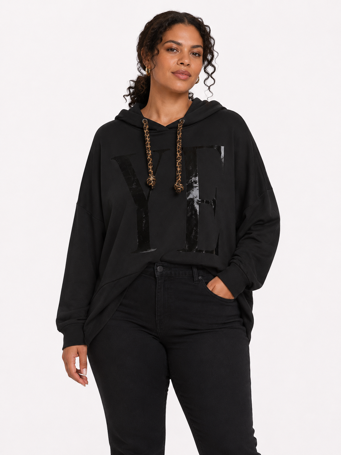 Sudadera YE en Negro