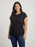 Camiseta Adela en Negro